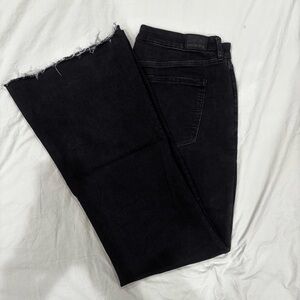 Women's Black Frayed Hem Jeans